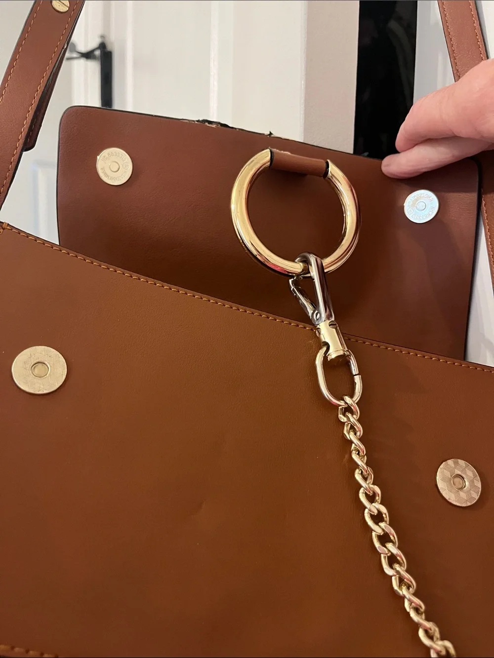 ❤️ 6 for 20 ❤️Brown shoulder purse with gold ring and trim
